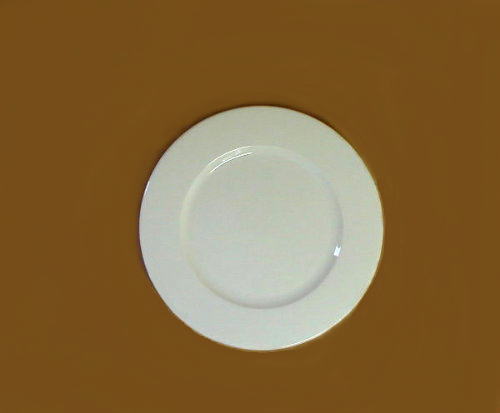 白いお皿／リムプレート　２０ｃｍ